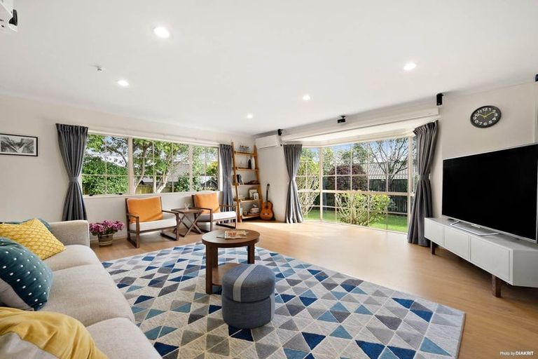 Photo of property in 55 Bob Charles Drive, Golflands, Auckland, 2013
