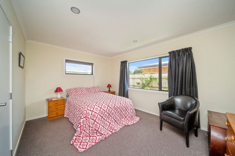 Photo of property in 2/241 Omata Road, Spotswood, New Plymouth, 4310