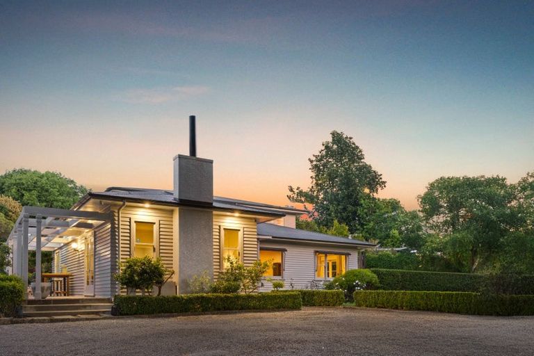 Photo of property in 27 Kopanga Road, Havelock North, 4130