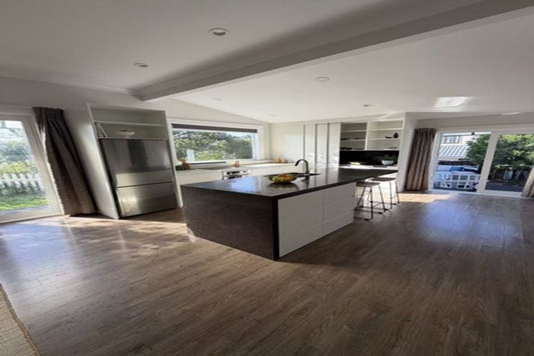 Photo of property in 68 Beauchamp Street, Karori, Wellington, 6012