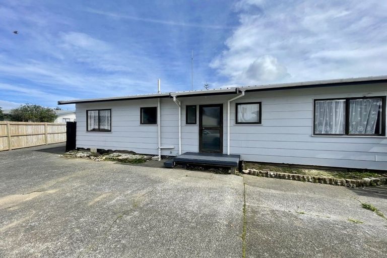 Photo of property in 1/6a Druces Road, Wiri, Auckland, 2104