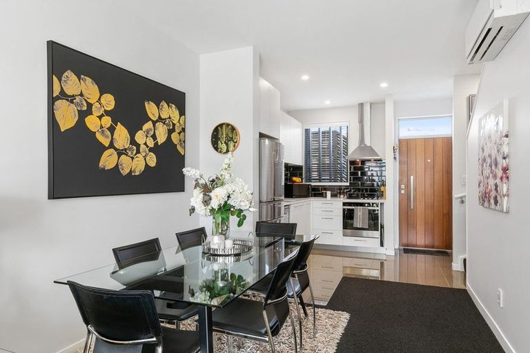 Photo of property in 3/24 Tamar Street, Island Bay, Wellington, 6023