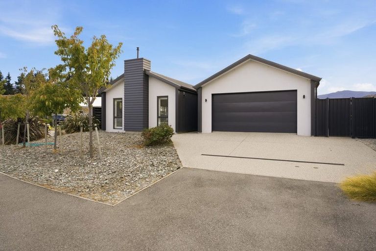 Photo of property in 22 Headley Drive, Lower Shotover, Queenstown, 9304