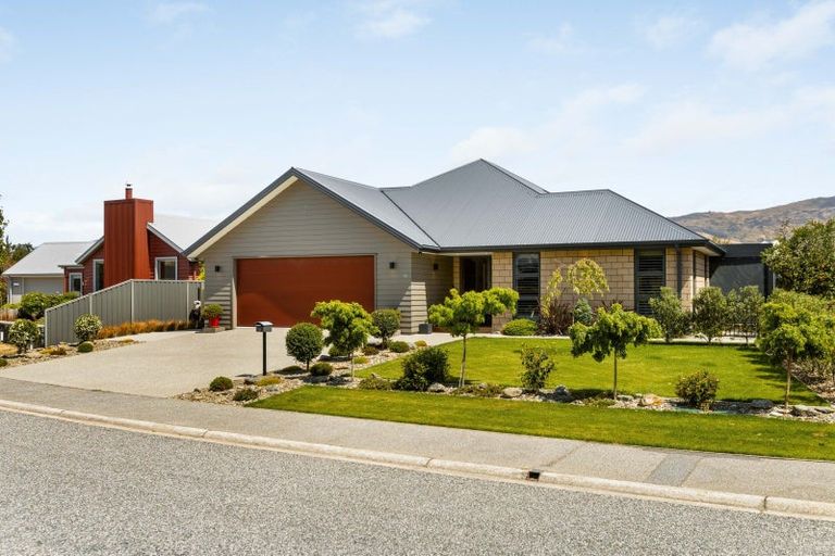 Photo of property in 18 Sunhaven Cove, Cromwell, 9310