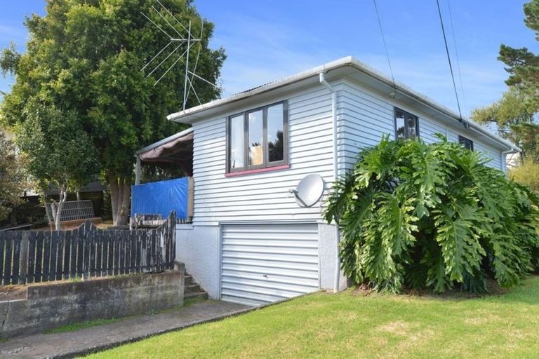 Photo of property in 11 Lewis Street, Te Kamo, Whangarei, 0112