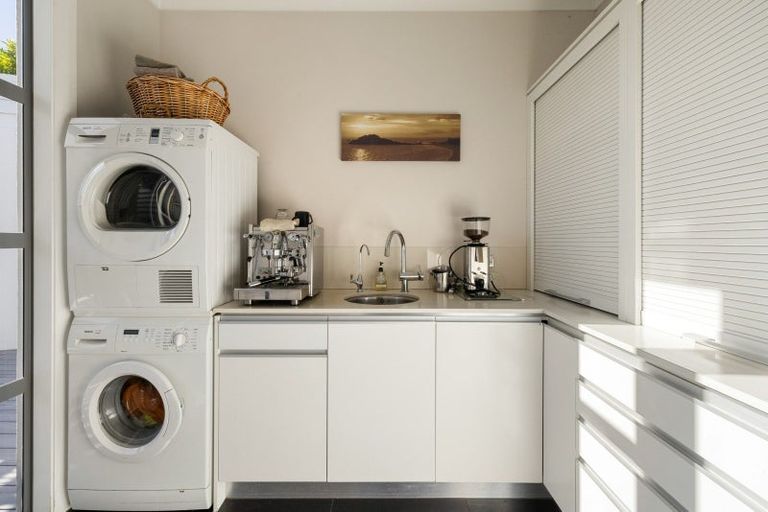 Photo of property in 5 Lake Domain Drive, Frankton, Hamilton, 3204