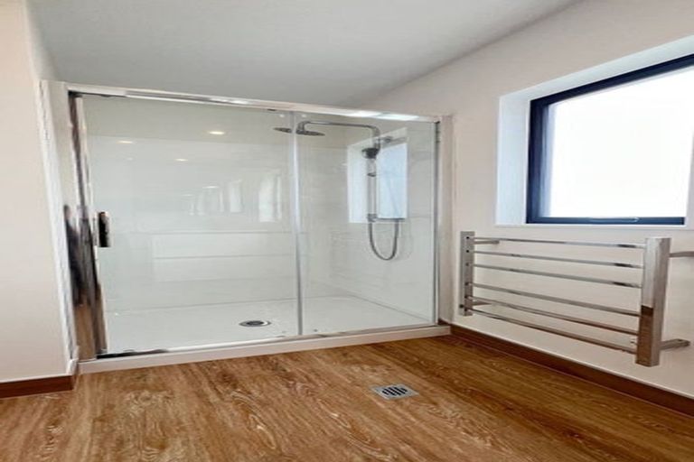 Photo of property in 4 Medina Place, Half Moon Bay, Auckland, 2012