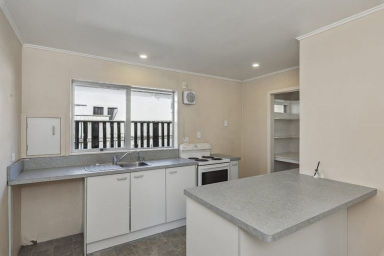 Photo of property in 28 Kapiti Road, Paraparaumu, 5032