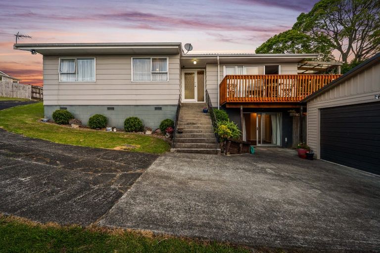 Photo of property in 11 Seakens Way, Glen Eden, Auckland, 0602