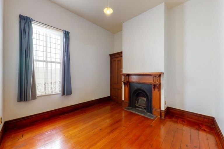 Photo of property in 27 Myrtle Crescent, Mount Cook, Wellington, 6021