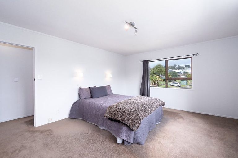 Photo of property in 75 Yorke Road, Haruru, 0204