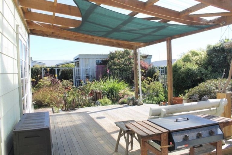 Photo of property in 35 Romilly Street, Westport, 7825