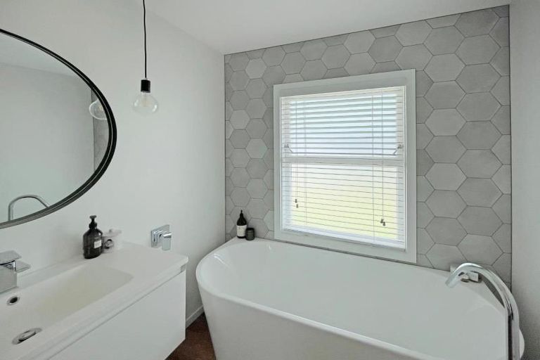 Photo of property in 8 Partington Place, Beerescourt, Hamilton, 3200