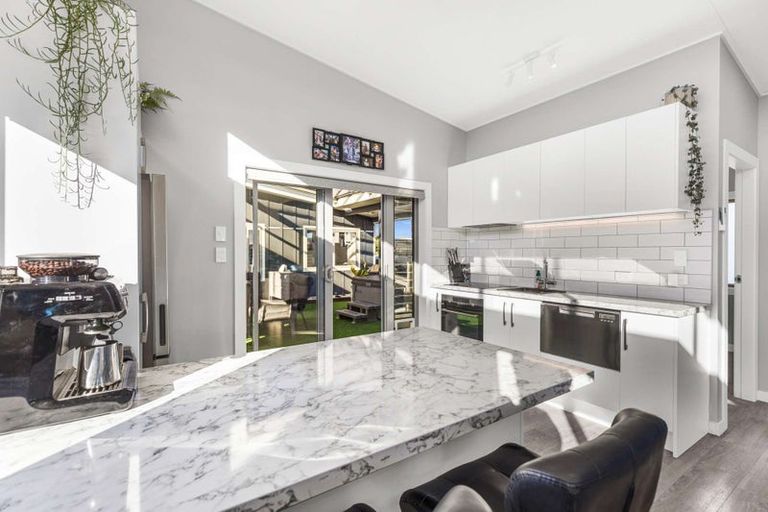 Photo of property in 60 Rua Avenue, Waitarere Beach, Levin, 5510