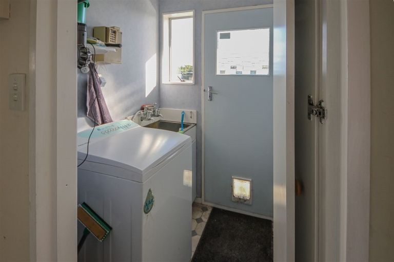 Photo of property in 18 Grenville Street, Levin, 5510