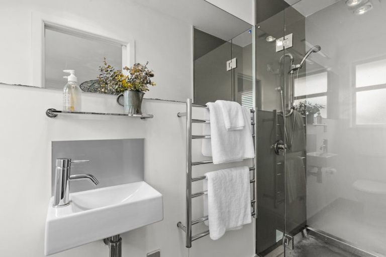 Photo of property in 407 Ikanui Road, Frimley, Hastings, 4120