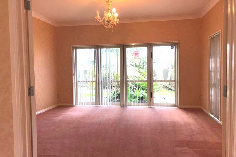 Photo of property in 23 Lansell Drive, East Tamaki Heights, Auckland, 2016