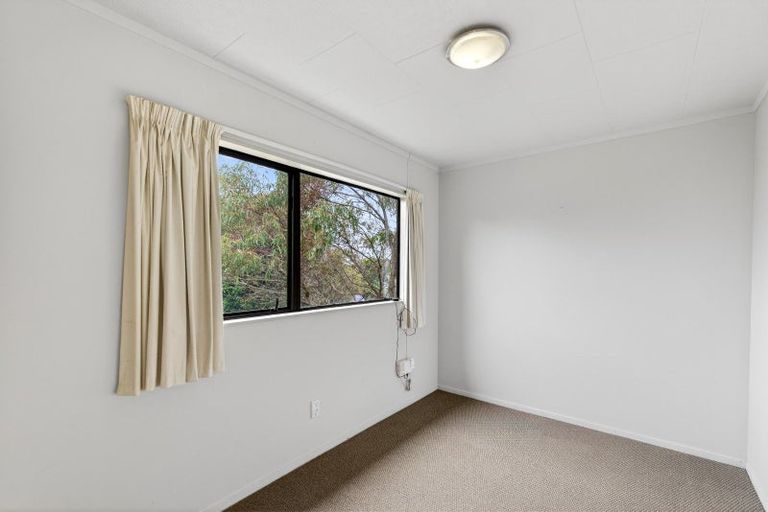 Photo of property in 128 Priestley Terrace, Bluff Hill, Napier, 4110