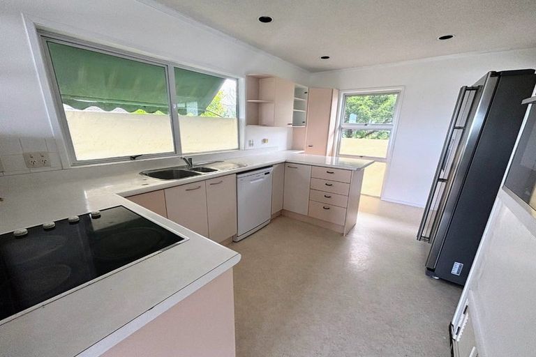 Photo of property in 198 Clovelly Road, Bucklands Beach, Auckland, 2012