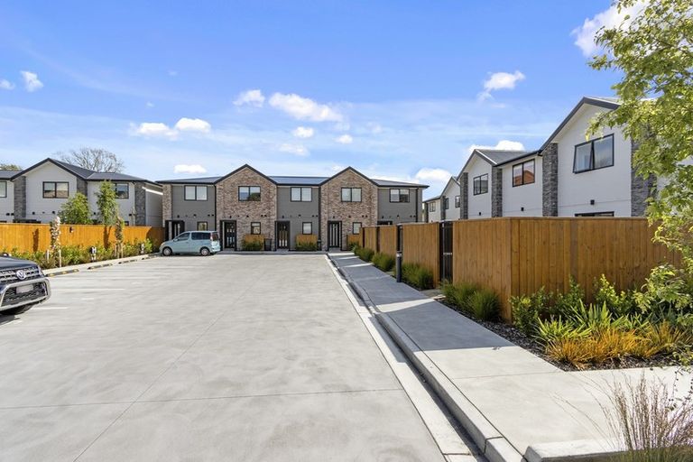 Photo of property in 11/12 Freyberg Avenue, Riccarton, Christchurch, 8011