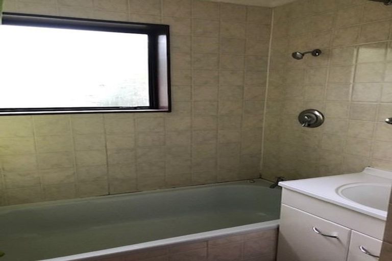 Photo of property in 33 Lupin Road, Otaki, 5512