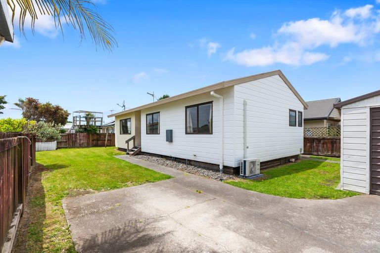 Photo of property in 6a Belray Place, Papamoa Beach, Papamoa, 3118