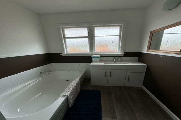 Photo of property in 332 Harewood Road, Bishopdale, Christchurch, 8053