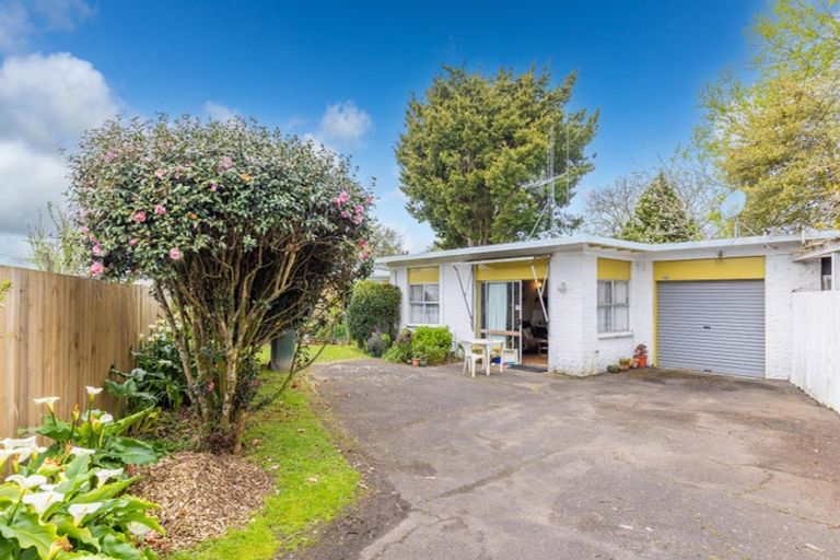 Photo of property in 12a Southsea Crescent, Silverdale, Hamilton, 3216