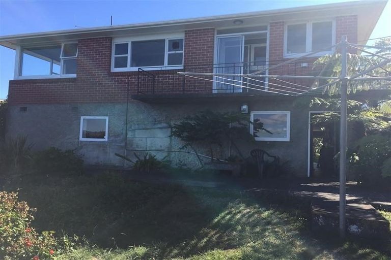 Photo of property in 200 Nevay Road, Karaka Bays, Wellington, 6022