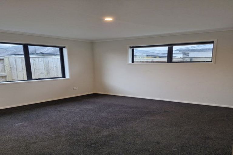 Photo of property in 11 Navy Lane, Papamoa, 3118