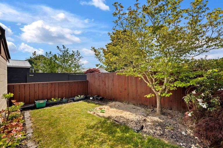 Photo of property in 8b Wyatt Place, Russley, Christchurch, 8042