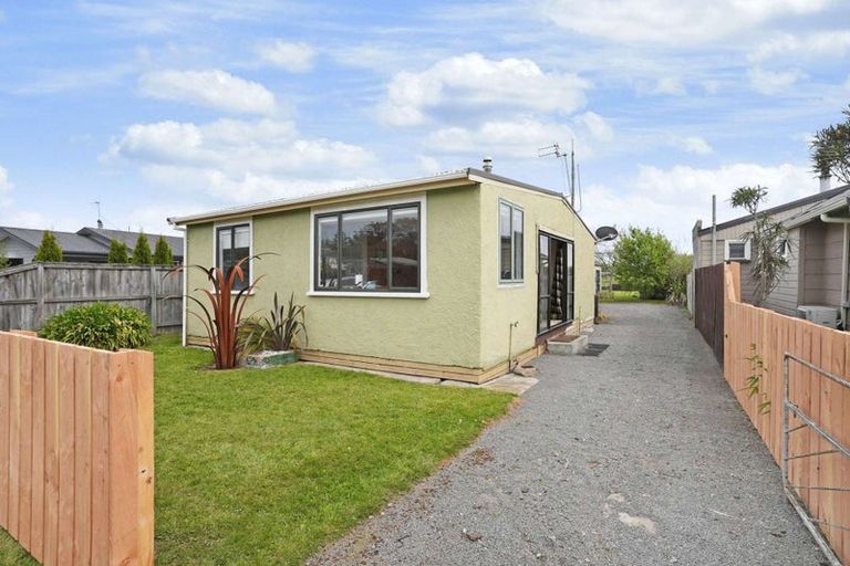Photo of property in 75 Park Terrace, Waikuku Beach, 7473