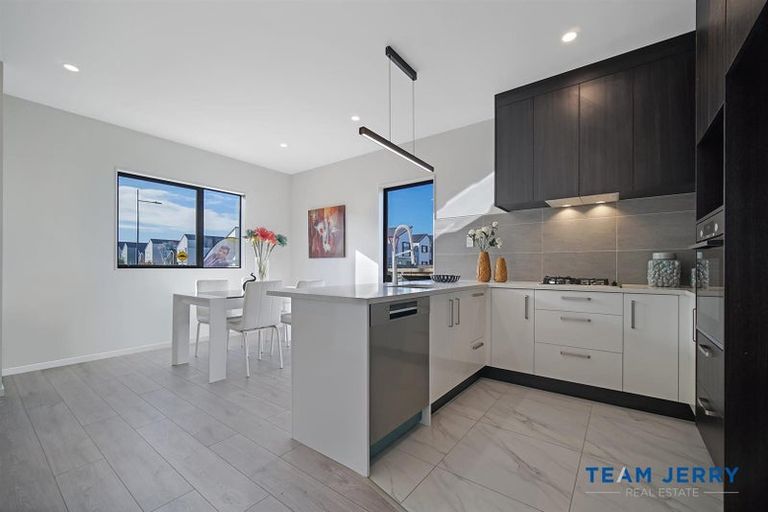 Photo of property in 51 Kairakau Street, Papakura, 2110