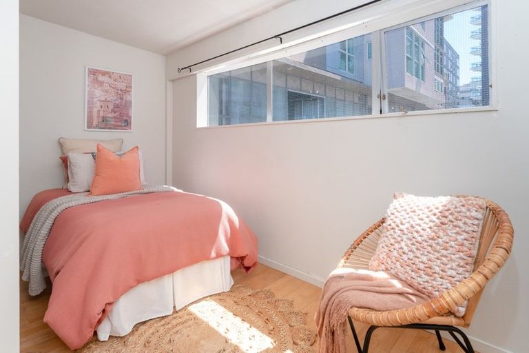 Photo of property in 257/21 Left Bank, Te Aro, Wellington, 6011