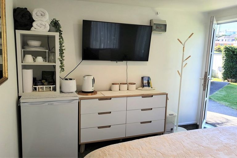 Photo of property in 83b Ngamotu Road, Spotswood, New Plymouth, 4310