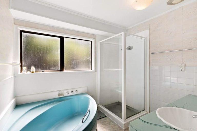 Photo of property in 15 Scarlet Drive, Ranui, Auckland, 0612