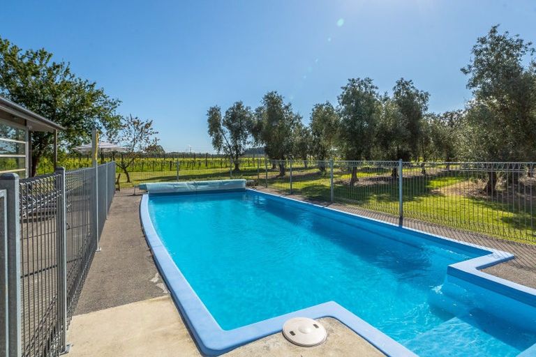 Photo of property in 138 Dakins Road, East Taratahi, Carterton, 5887