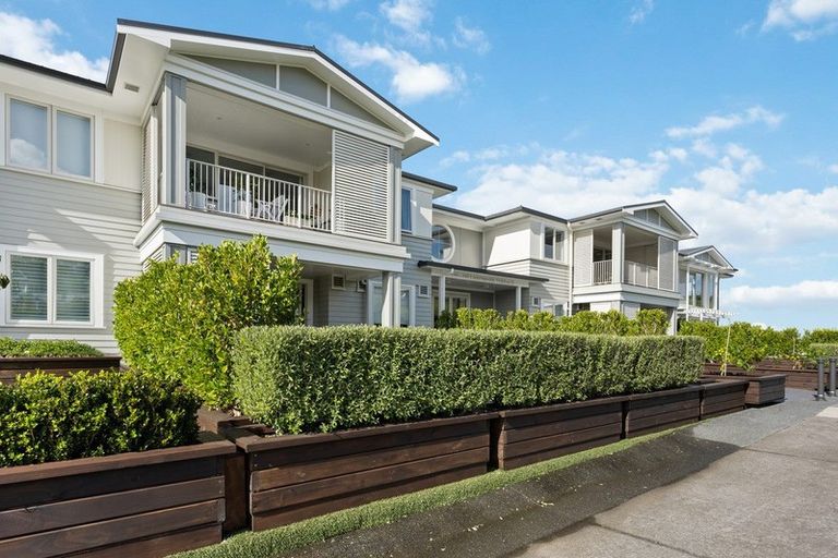 Photo of property in 192 Landmark Terrace, Orewa, 0931