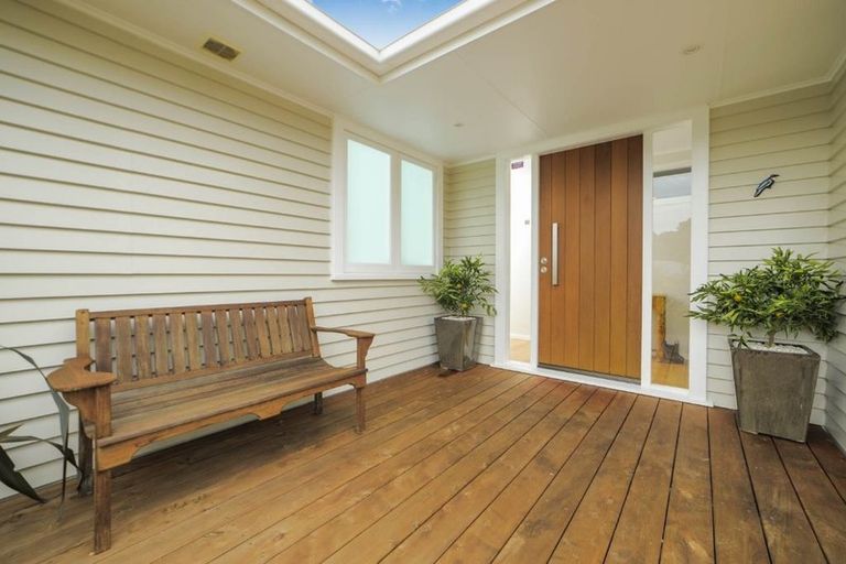 Photo of property in 23 Infidel Place, Torbay, Auckland, 0630