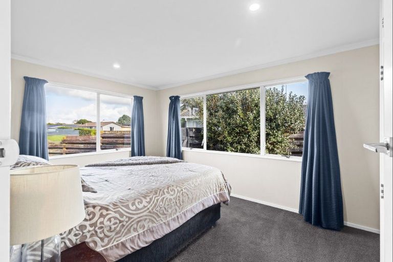 Photo of property in 6 Waltham Court, Cloverlea, Palmerston North, 4412