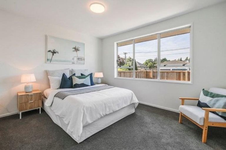 Photo of property in 1/150 Bowhill Road, New Brighton, Christchurch, 8083