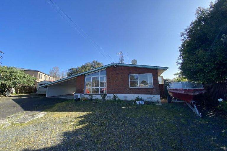 Photo of property in 24 Lynette Place, Mangere, Auckland, 2022