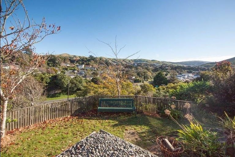 Photo of property in 8 Otonga Way, Churton Park, Wellington, 6037
