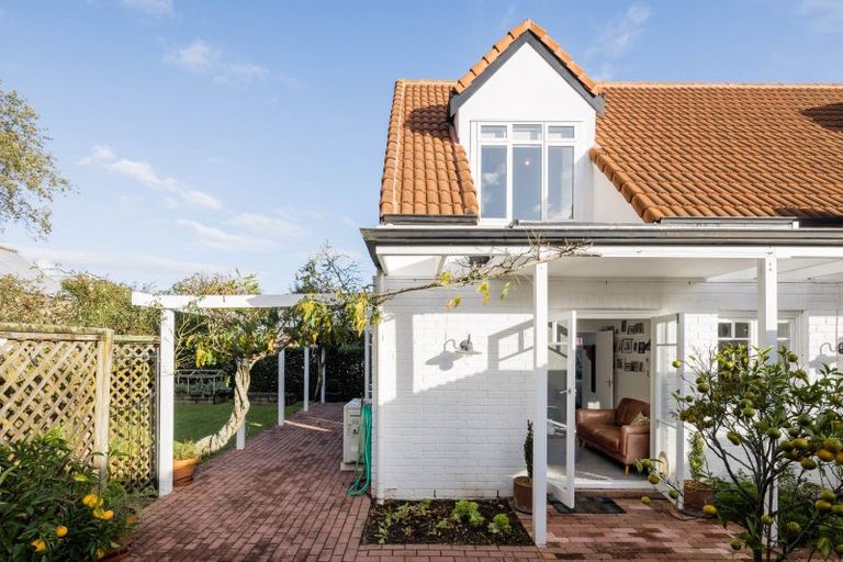 Photo of property in 25 Hall Street, Cambridge, 3434