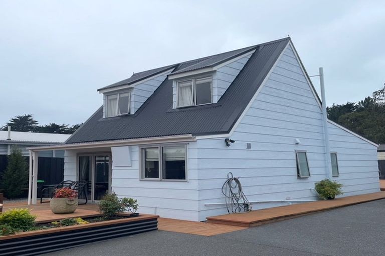 Photo of property in 44 Rotten Row, Waikuku Beach, 7473