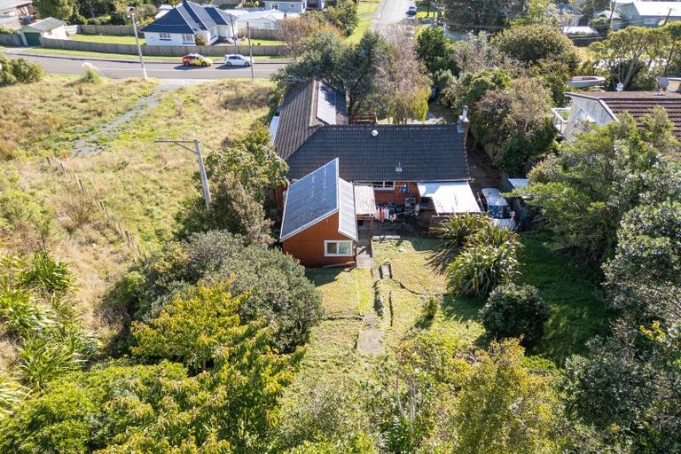 Photo of property in 20 Tremewan Street, Tawa, Wellington, 5028