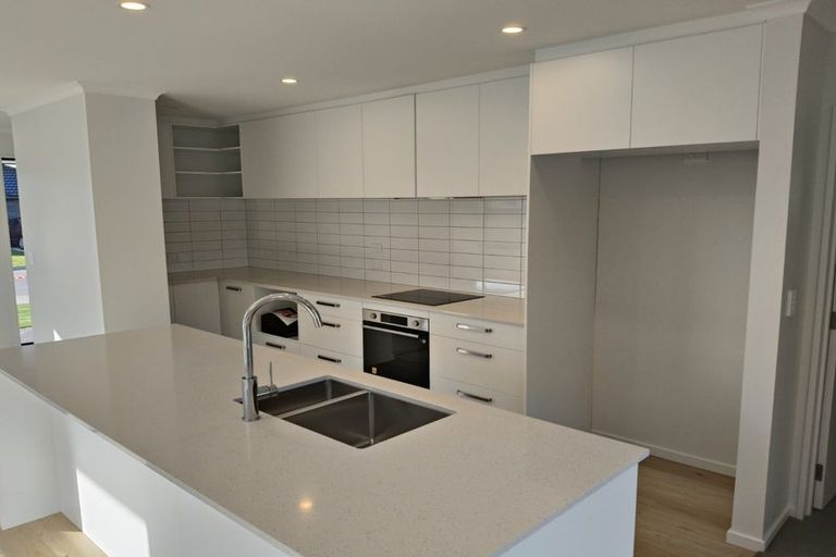 Photo of property in 8 Curtis Street, Woodend, 7610