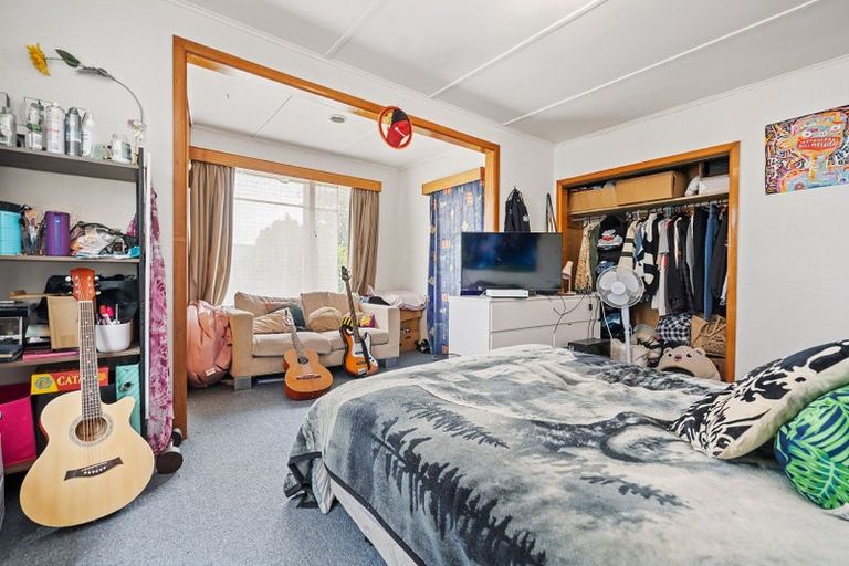 Photo of property in 1 Inverness Avenue, Hamilton East, Hamilton, 3216