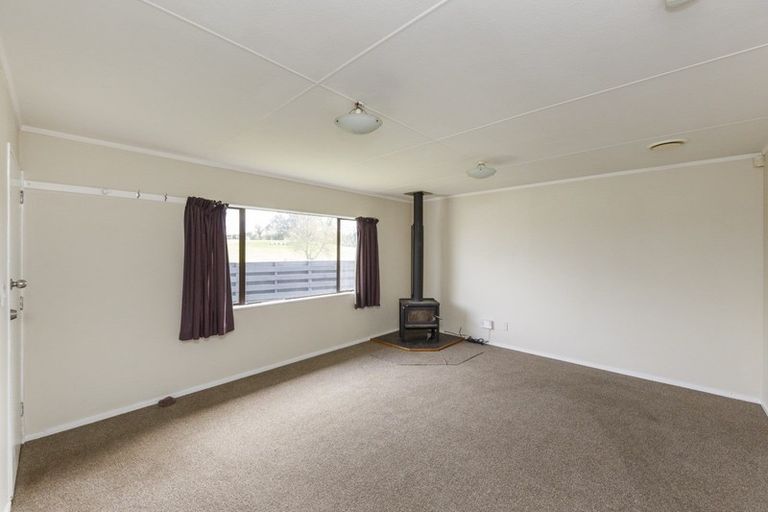 Photo of property in 7 Peter Hall Drive, Kelvin Grove, Palmerston North, 4414