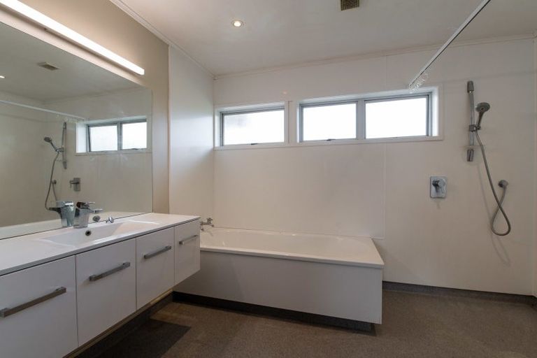 Photo of property in 2 Peachgrove Terrace, Hillcrest, Rotorua, 3015